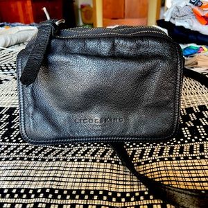 Great bag, no signs of wear